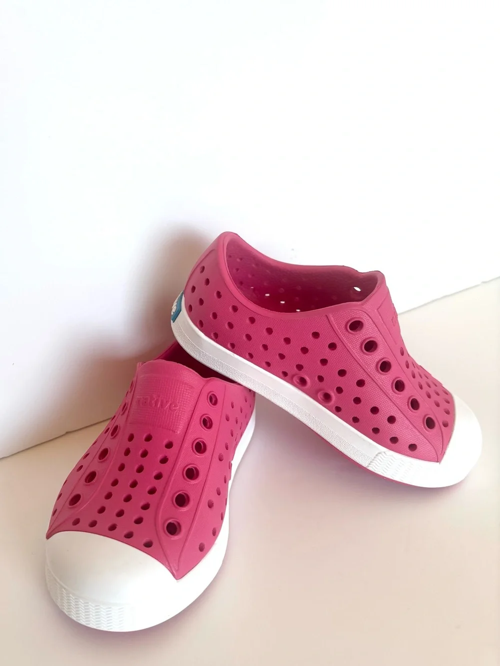 Native Shoes Pink Jefferson Slip-On Water Shoe in Pink, baby size 6